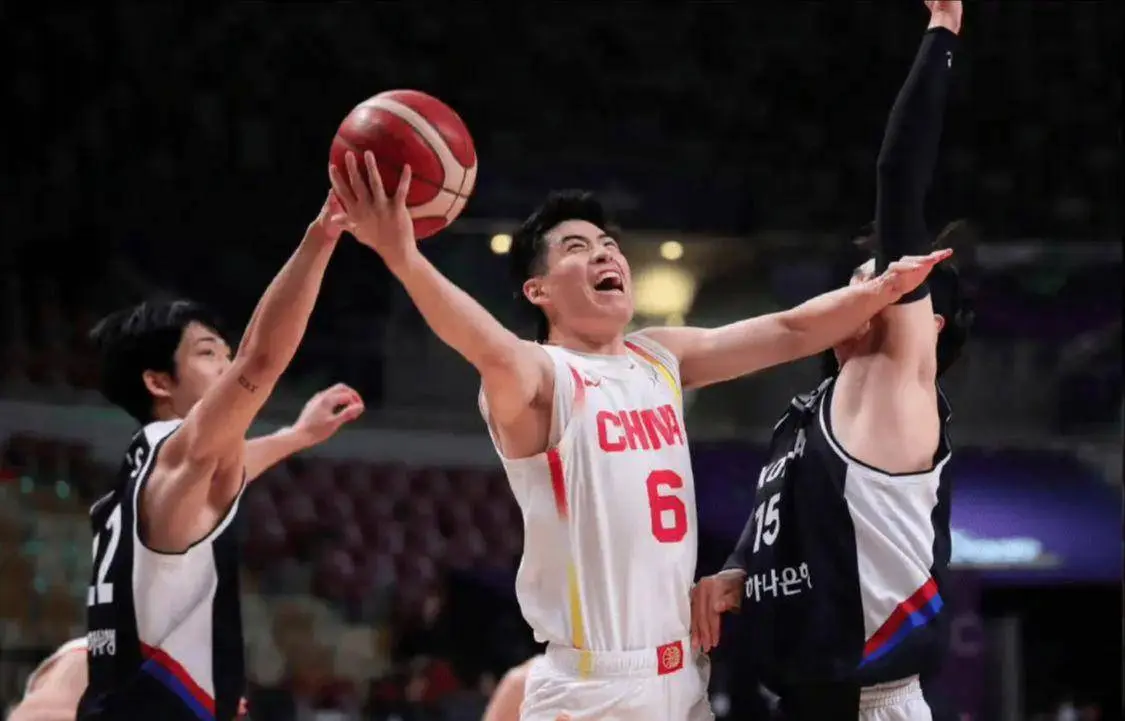 水花兄弟, 万敲定