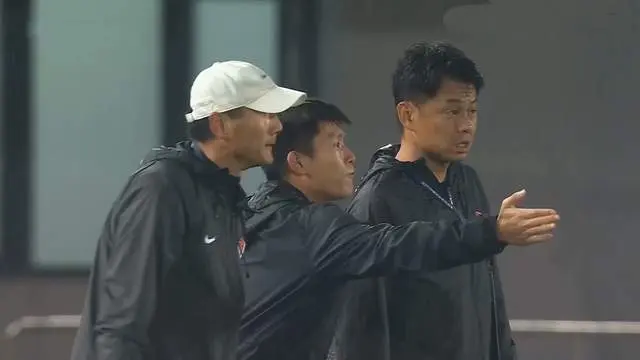 多踢, 他有首发的