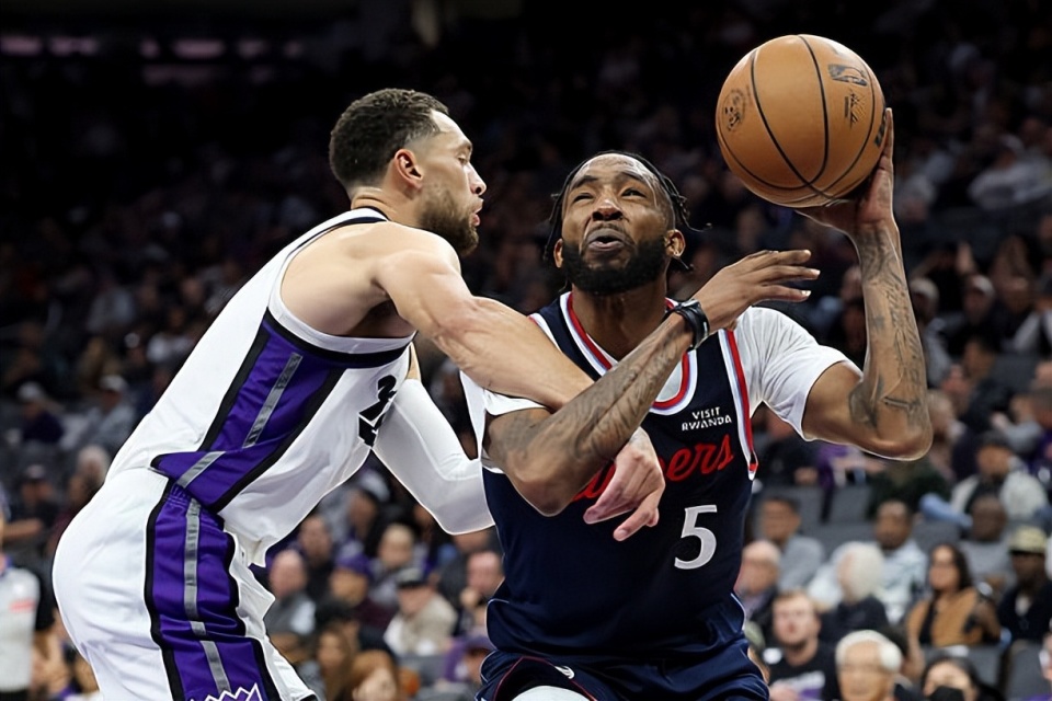 com, 突出, 守端的表现