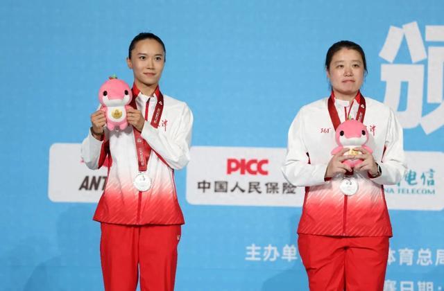 天津团首枚, 并不是因为